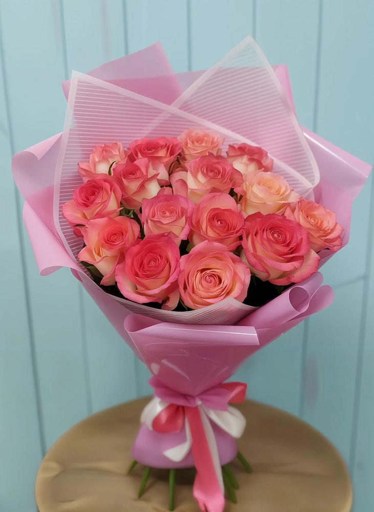 Букет 15 Розовых роз Равель в Темрюке