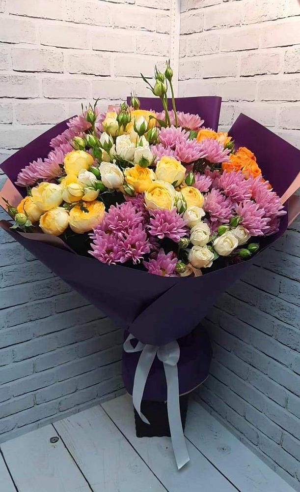 Букет цветов из: Хризантемы и Розы в Темрюке
