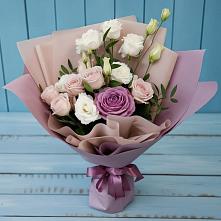 Букет цветов из:  Розы и Лизиантусы в Темрюке