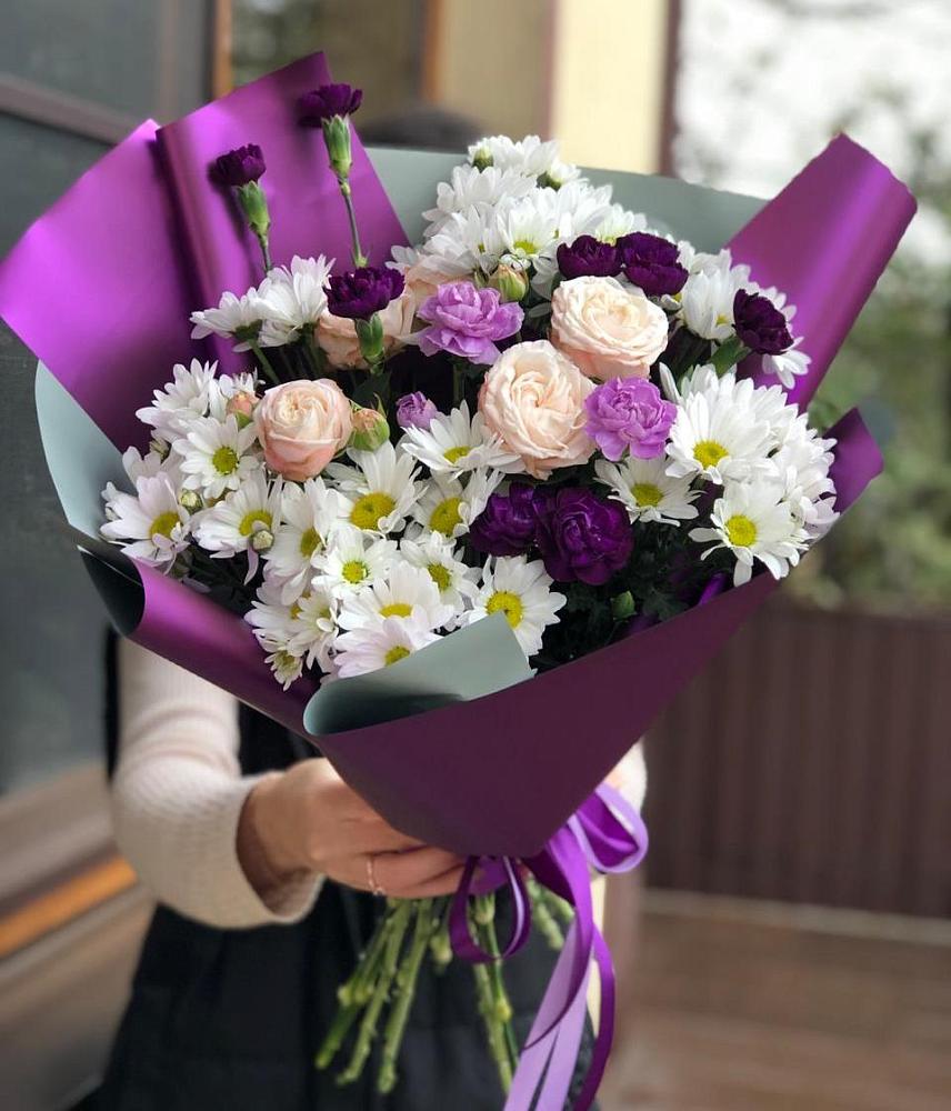 Букет цветов из: Хризантемы, Гвоздики и Розы в Темрюке