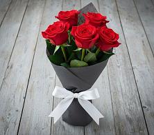 Букет 5 Красных роз Эдлесс Лав #REPLACE_PRED# Темрюке
