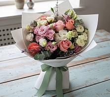 Букет цветов из:  Розы, Лизиантусы и Гвоздики #REPLACE_PRED# Темрюке