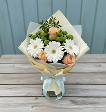 Букет цветов из:  Герберы, Розы и Хризантемы в Темрюке