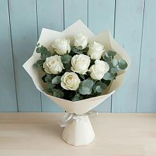 Букет Белые розы в Эвкалипте в Темрюке